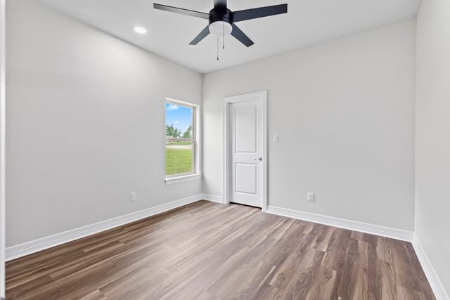 1616 Courtland Lane, Lindale, TX 75771