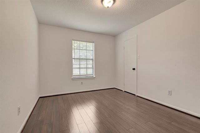 6 Green Slope Place, The Woodlands, TX 77381