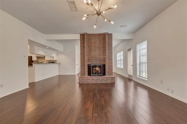 6 Green Slope Place, The Woodlands, TX 77381