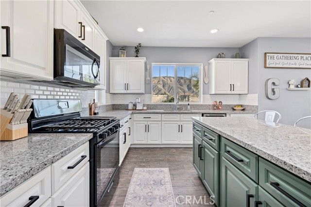 1665 Vibrant Gln, San Jacinto, CA 92582