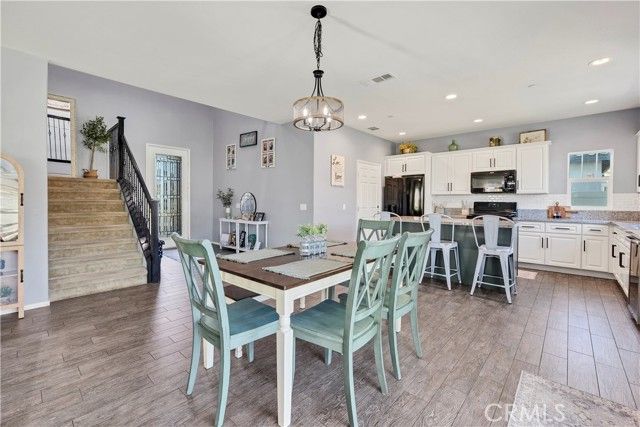 1665 Vibrant Gln, San Jacinto, CA 92582