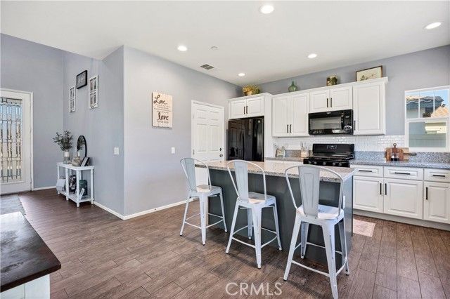 1665 Vibrant Gln, San Jacinto, CA 92582