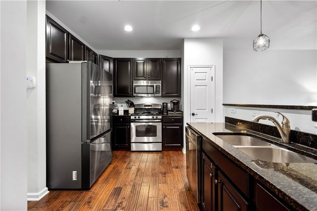 294 Maple Ridge Dr, Cecil, PA 15317