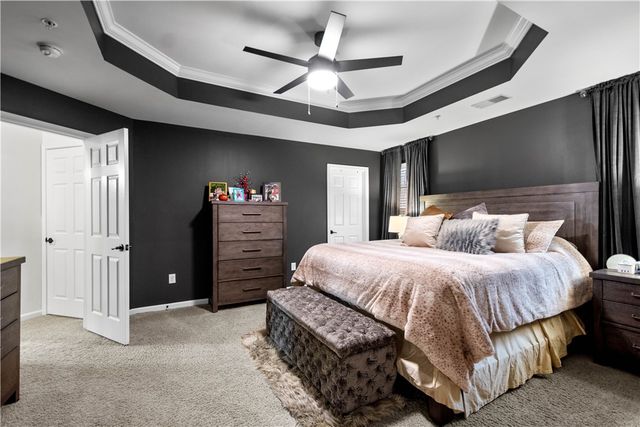 294 Maple Ridge Dr, Cecil, PA 15317