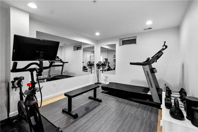 294 Maple Ridge Dr, Cecil, PA 15317