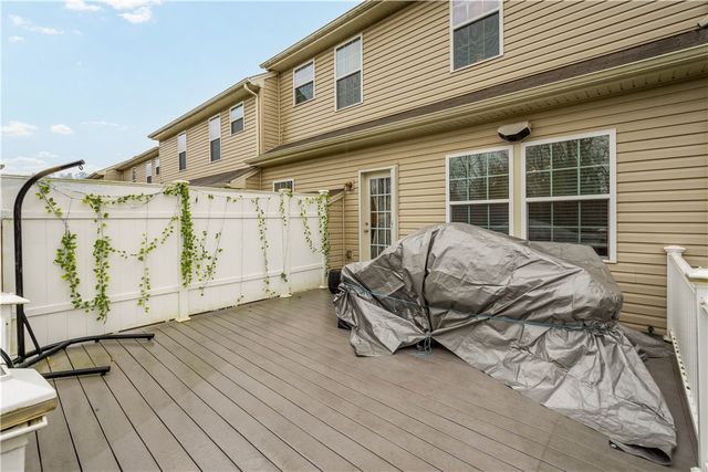 294 Maple Ridge Dr, Cecil, PA 15317