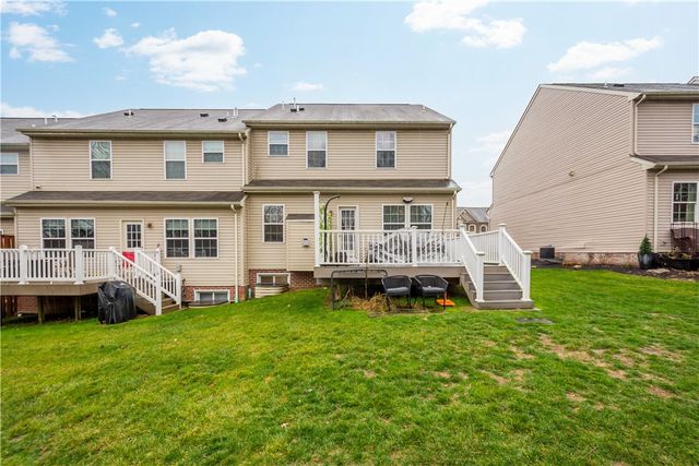 294 Maple Ridge Dr, Cecil, PA 15317