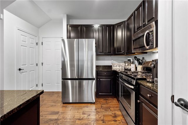 294 Maple Ridge Dr, Cecil, PA 15317