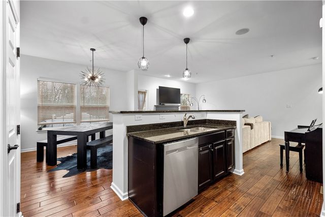 294 Maple Ridge Dr, Cecil, PA 15317