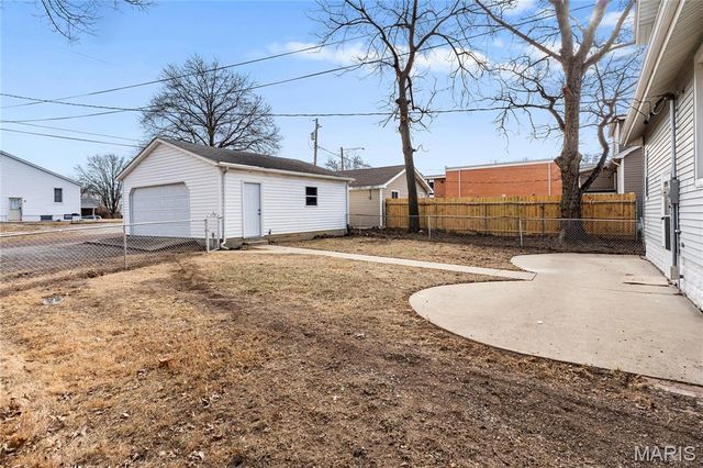 1305 Raab Avenue, Belleville, IL 62220