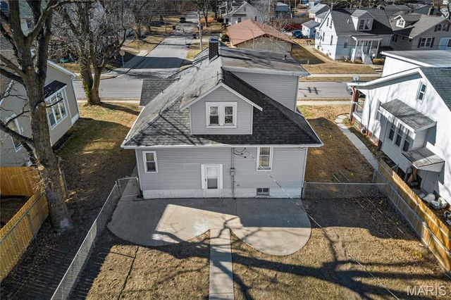 1305 Raab Avenue, Belleville, IL 62220