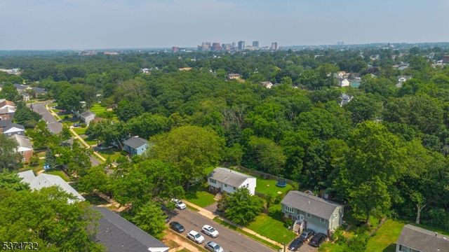 207 Phillips Rd, Franklin Twp., NJ 08873