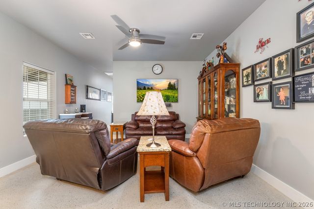 24936 S 611 Road, Grove, OK 74344