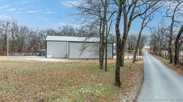 24936 S 611 Road, Grove, OK 74344