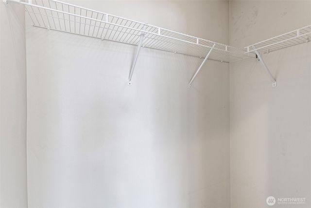 1827 NW 85th St, Seattle, WA 98117