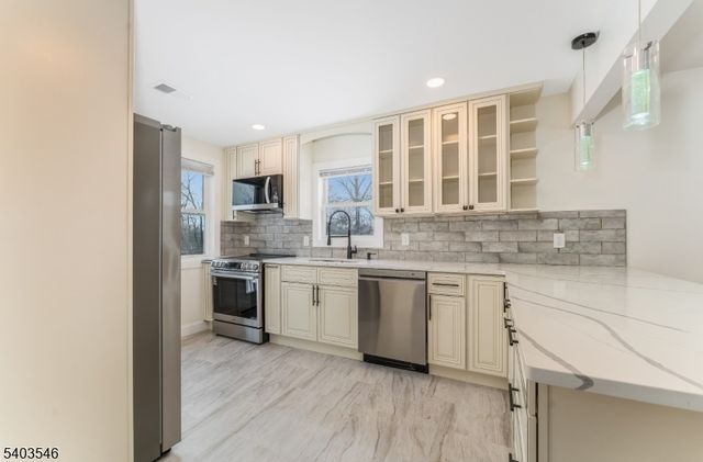 978 Rt523, Readington Twp., NJ 08822