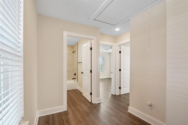 1206 S Victory Drive, Houston, TX 77088