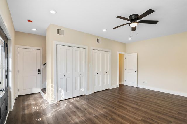 1206 S Victory Drive, Houston, TX 77088