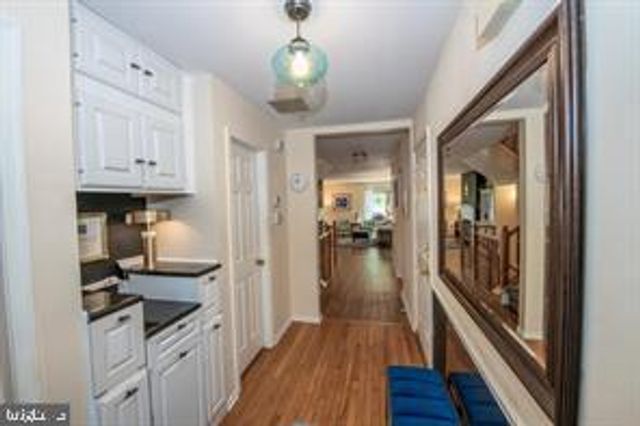 4 VICTORIAN CT, Chesterbrook, PA 19087