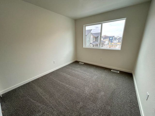 3852 Pinnacles Ct, Evans, CO 80620