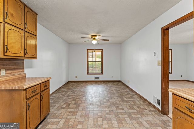 212 Farmbrook Parkway E, Stockbridge, GA 30281