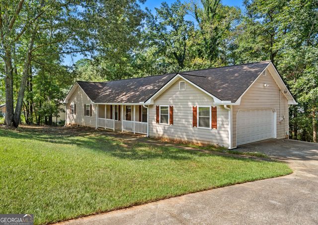 212 Farmbrook Parkway E, Stockbridge, GA 30281