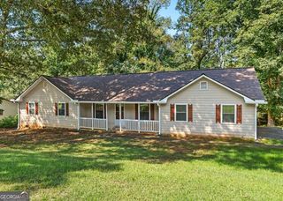 212 Farmbrook Parkway E, Stockbridge, GA 30281
