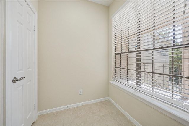 2700 Revere St 142, Houston, TX 77098