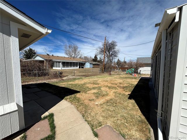 339 S Ursula Way, Aurora, CO 80012