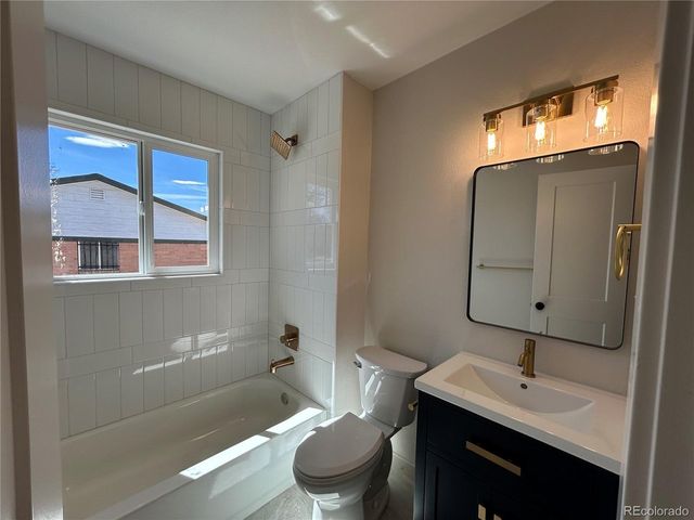 339 S Ursula Way, Aurora, CO 80012