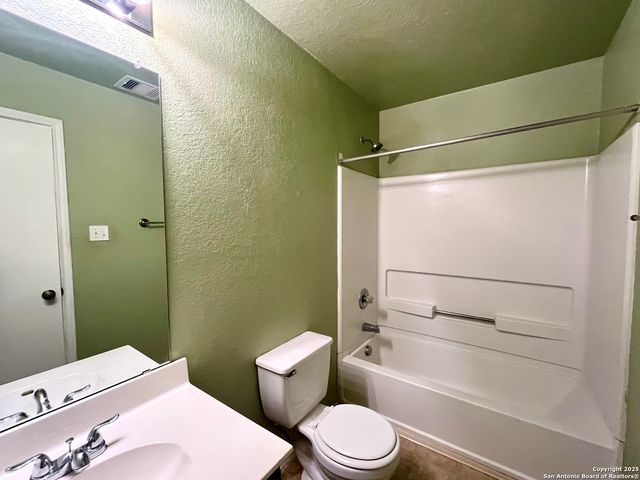 1522 Range Finder, San Antonio, TX 78245