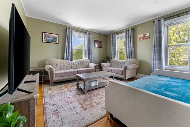 91 Dudley St, Medford, MA 02155