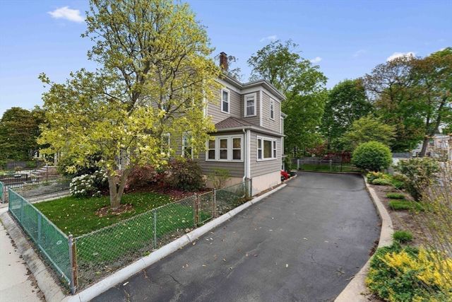 91 Dudley St, Medford, MA 02155