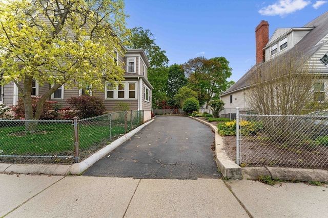 91 Dudley St, Medford, MA 02155