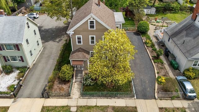 91 Dudley St, Medford, MA 02155