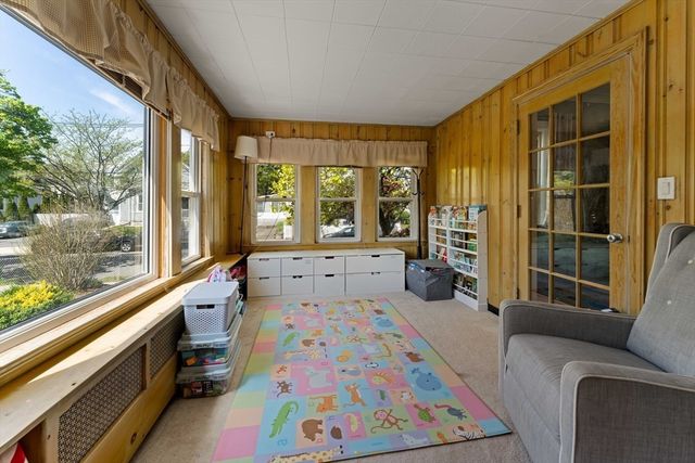 91 Dudley St, Medford, MA 02155