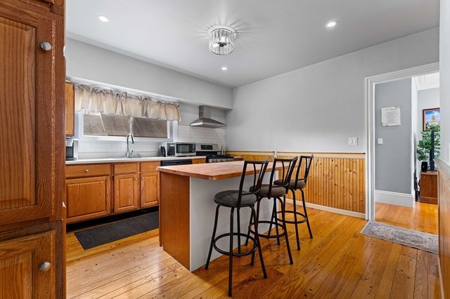 91 Dudley St, Medford, MA 02155