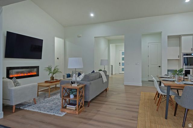 640 S MILLER AVE, North Salt Lake, UT 84054