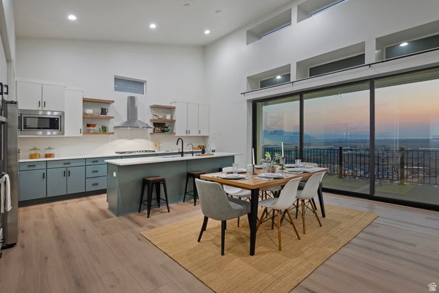 640 S MILLER AVE, North Salt Lake, UT 84054