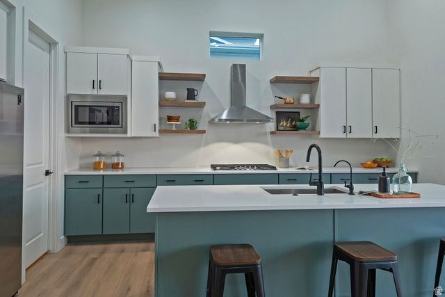 640 S MILLER AVE, North Salt Lake, UT 84054