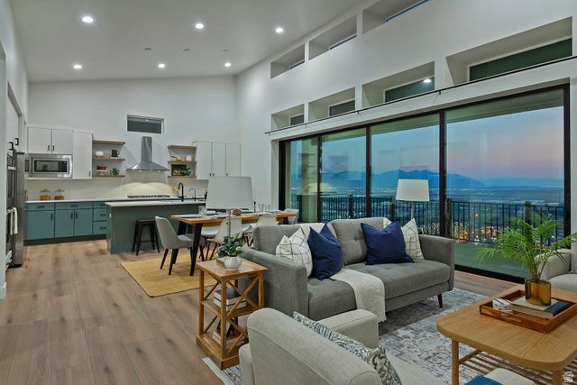 640 S MILLER AVE, North Salt Lake, UT 84054