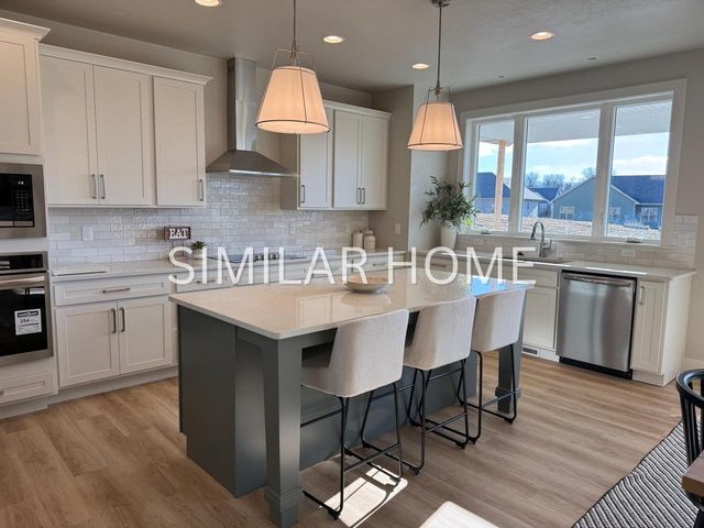 W6838 GOLDFINCH DRIVE, Greenville, WI 54942