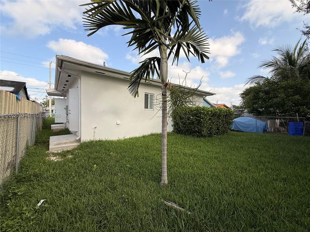 3027 NW 23rd Ave 2, Miami, FL 33142