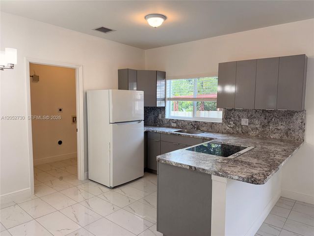 3027 NW 23rd Ave 2, Miami, FL 33142