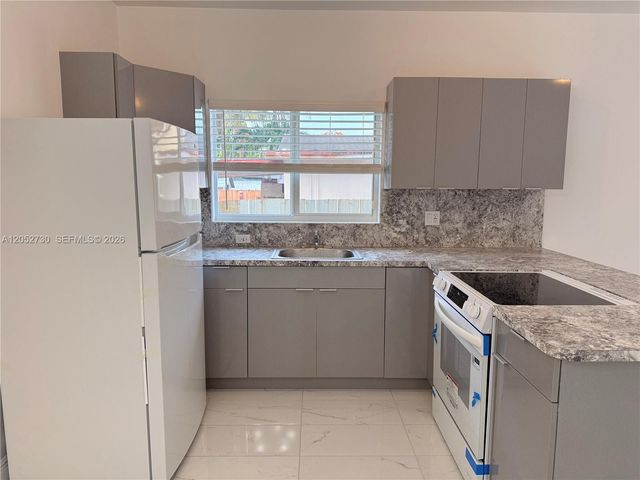 3027 NW 23rd Ave 2, Miami, FL 33142