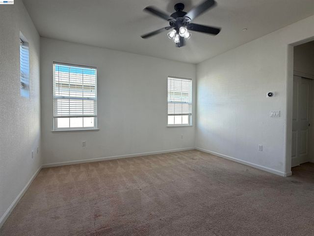 277 W Saint Francis Ave, Mountain House, CA 95391