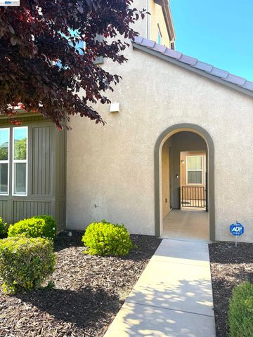 277 W Saint Francis Ave, Mountain House, CA 95391