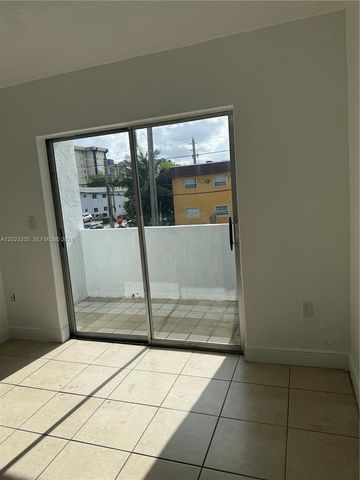 4495 NW 9th St 105, Miami, FL 33126