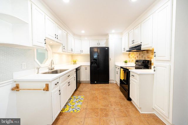 22056 SPRING VALLEY DR, Lexington Park, MD 20653