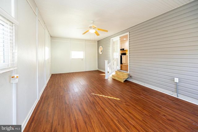 22056 SPRING VALLEY DR, Lexington Park, MD 20653